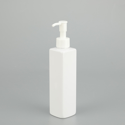Transparent PET Spray Bottles In Various Capacities For Everyday Use
