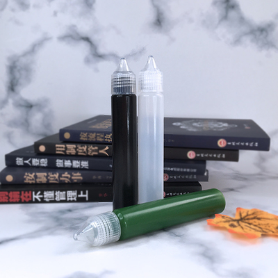 Round Shape Customized Logo  E Liquid Bottles In PET Childproof Neck Type Protection