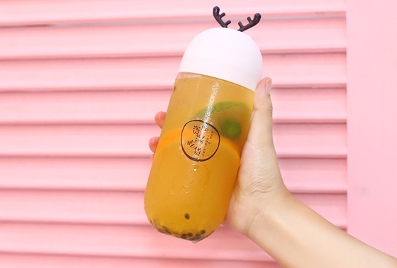 Clear Reusable Plastic Handle Milk Tea Bottles With Lid