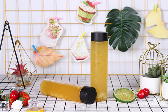 Stylish Leak Proof Reusable Drink Bottles Clear Square / Round Modern Plastic Screw On Lid For Easy Use