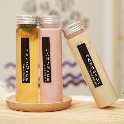 Leak Proof Clear Plastic Water Bottles With Screw On Lid And Handle
