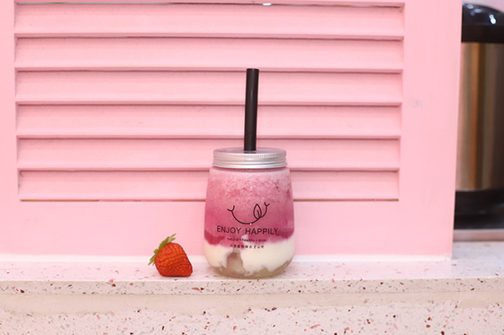 Leak Proof Screw On Lid Plastic Milk Tea Bottles For Bubble Tea