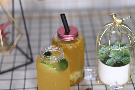 Medium Milk Tea Bottles Leak-proof Square Round Design For Convenient Handling