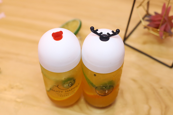 Insulation and Handle for Convenient Beverage Storage in Milk Tea Bottles