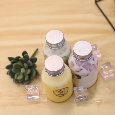 Screw-on Lid Medium Milk Tea Bottles Leak-proof Feature Ensuring Convenience and Safety in Beverage Handling