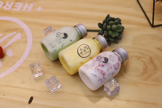 Screw-on Lid Medium Milk Tea Bottles Leak-proof Feature Ensuring Convenience and Safety in Beverage Handling