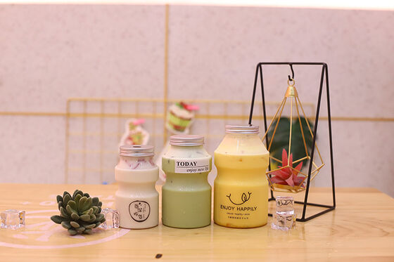Leak proof Milk Tea Bottles Square Round Shape with Insulation Offering Leak Resistance and Temperature Control Features