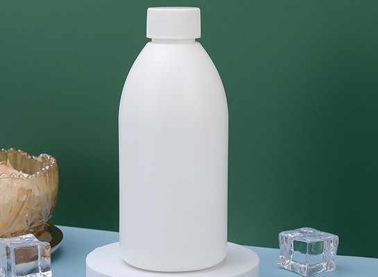 Secure and Convenient Plastic Screw Top Containers for Storage