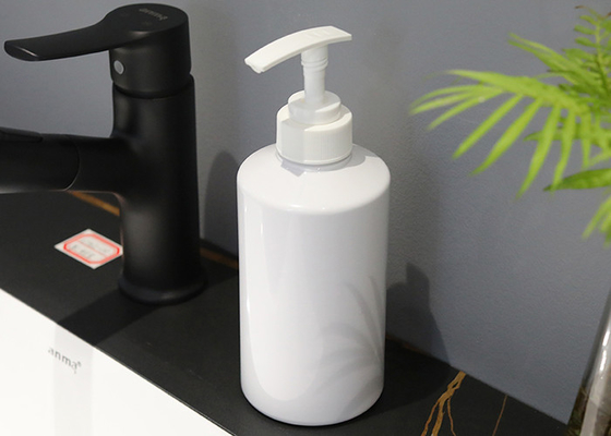 Transparent White Lockable PET Pump Bottle 29mm Soap Dispenser Bottle