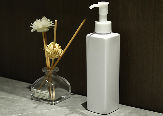 LEAD FREE Square 200ml Empty Plastic Bottles With Lockable Pumps