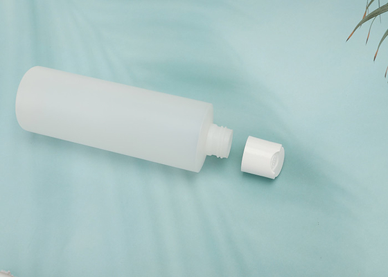 PP Plastic Refillable Bottles With Press Disc Cap Clear White