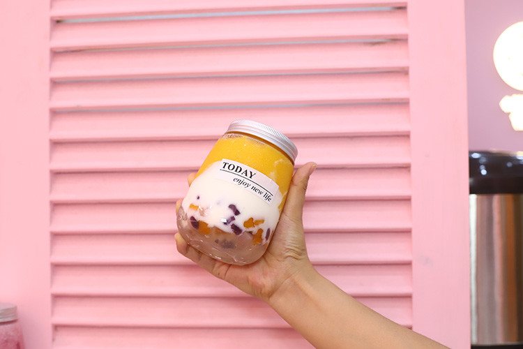 Clear Leak-proof Milk Tea Bottles with Handle Keep Drink Safe and Hassle-free